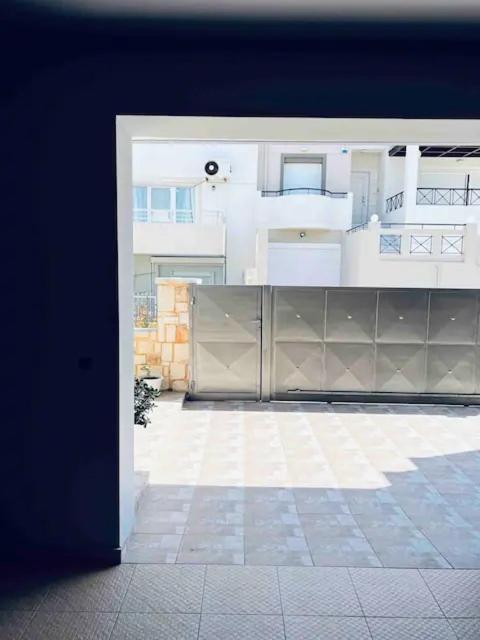 New Unique Apartment In Heraklion Luaran gambar