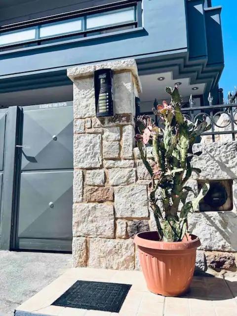 New Unique Apartment In Heraklion Luaran gambar
