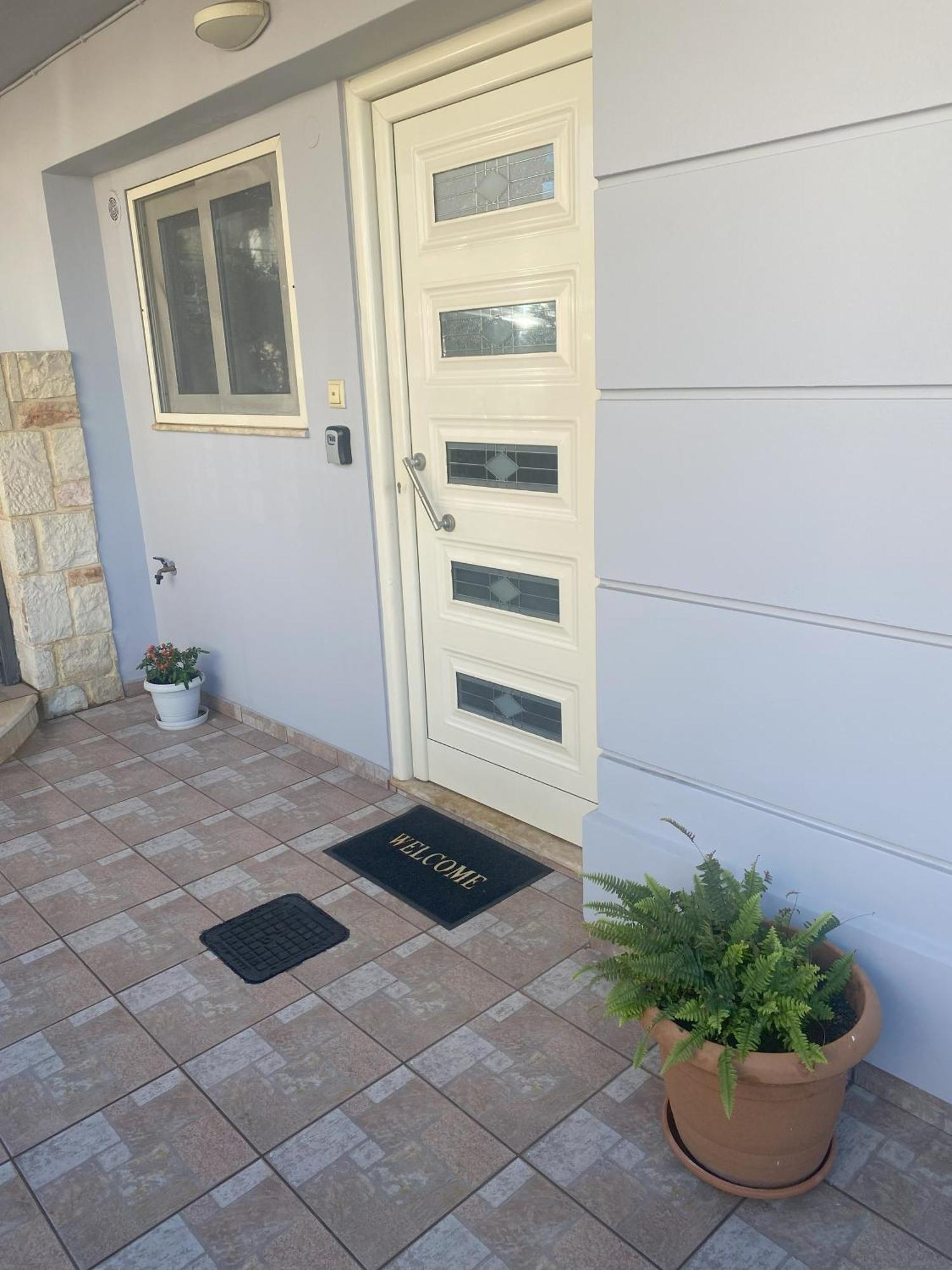 New Unique Apartment In Heraklion Luaran gambar